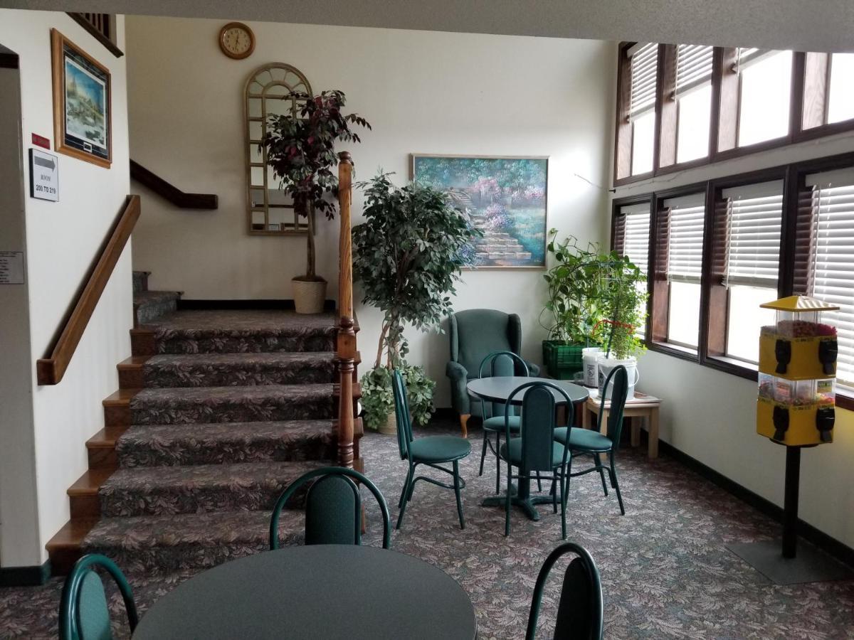 Bilmar Inn & Suites Dell Rapids 외부 사진